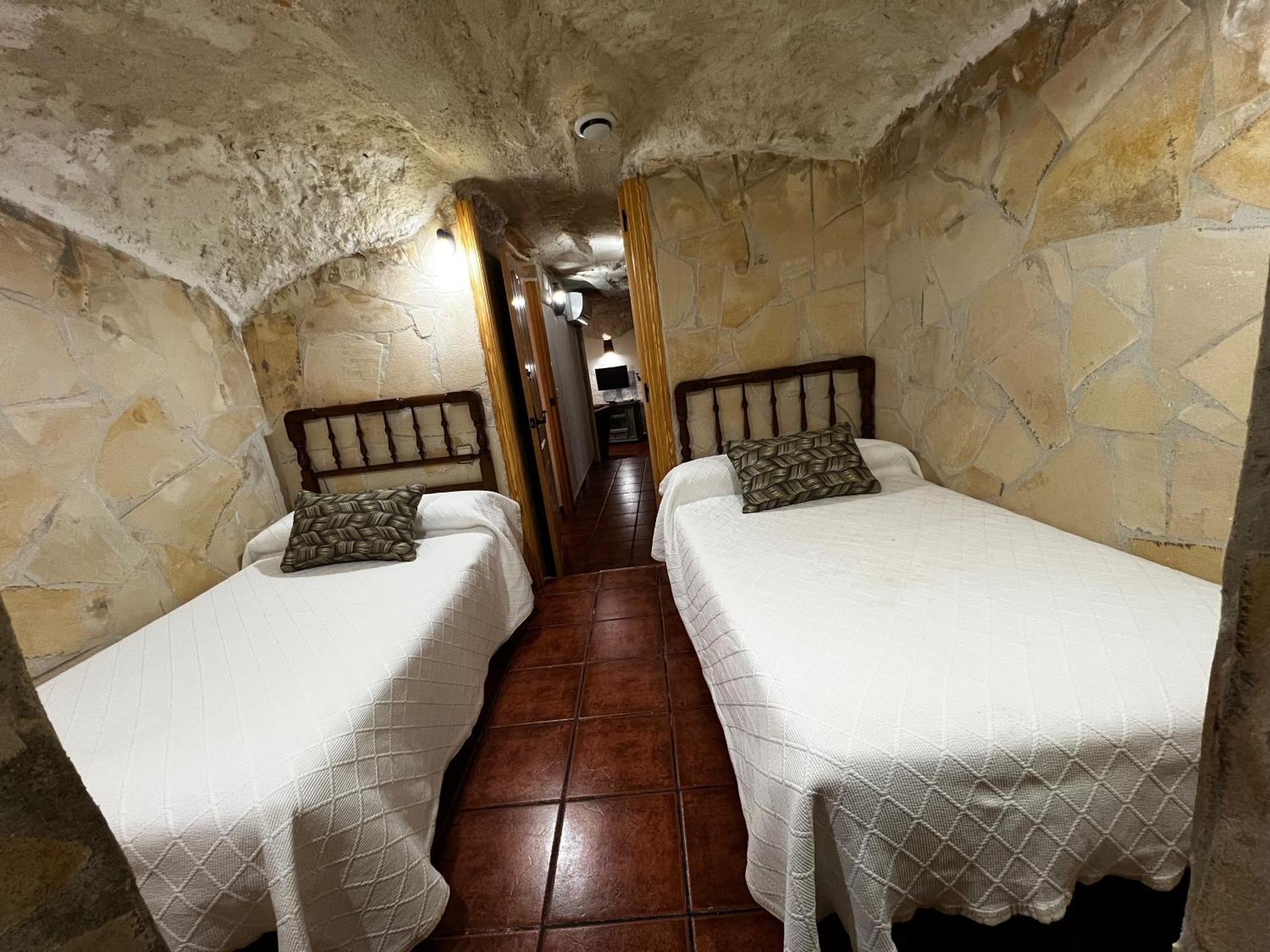 Casas Rurales Maribel - Complejo El Tejar - Apartamentos Con Jacuzzi En Alcala Del Jucar Casas del Cerro Buitenkant foto